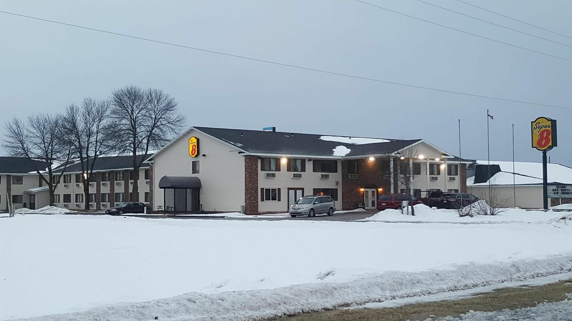 Super 8 By Wyndham Plover Stevens Point Area Eksteriør bilde